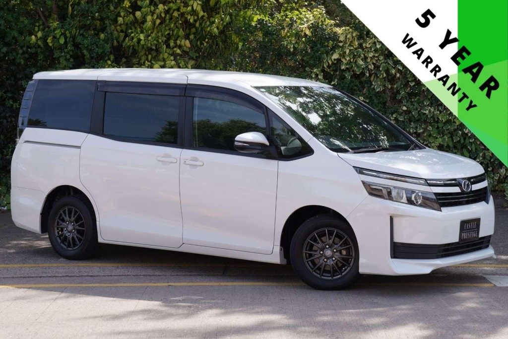 2016 Toyota VOXY